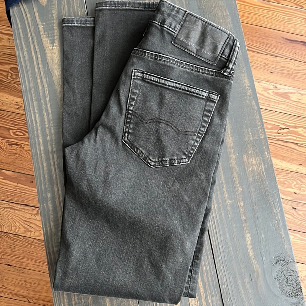 Excellent condition Boys/juniors American Eagle Size 26/30
